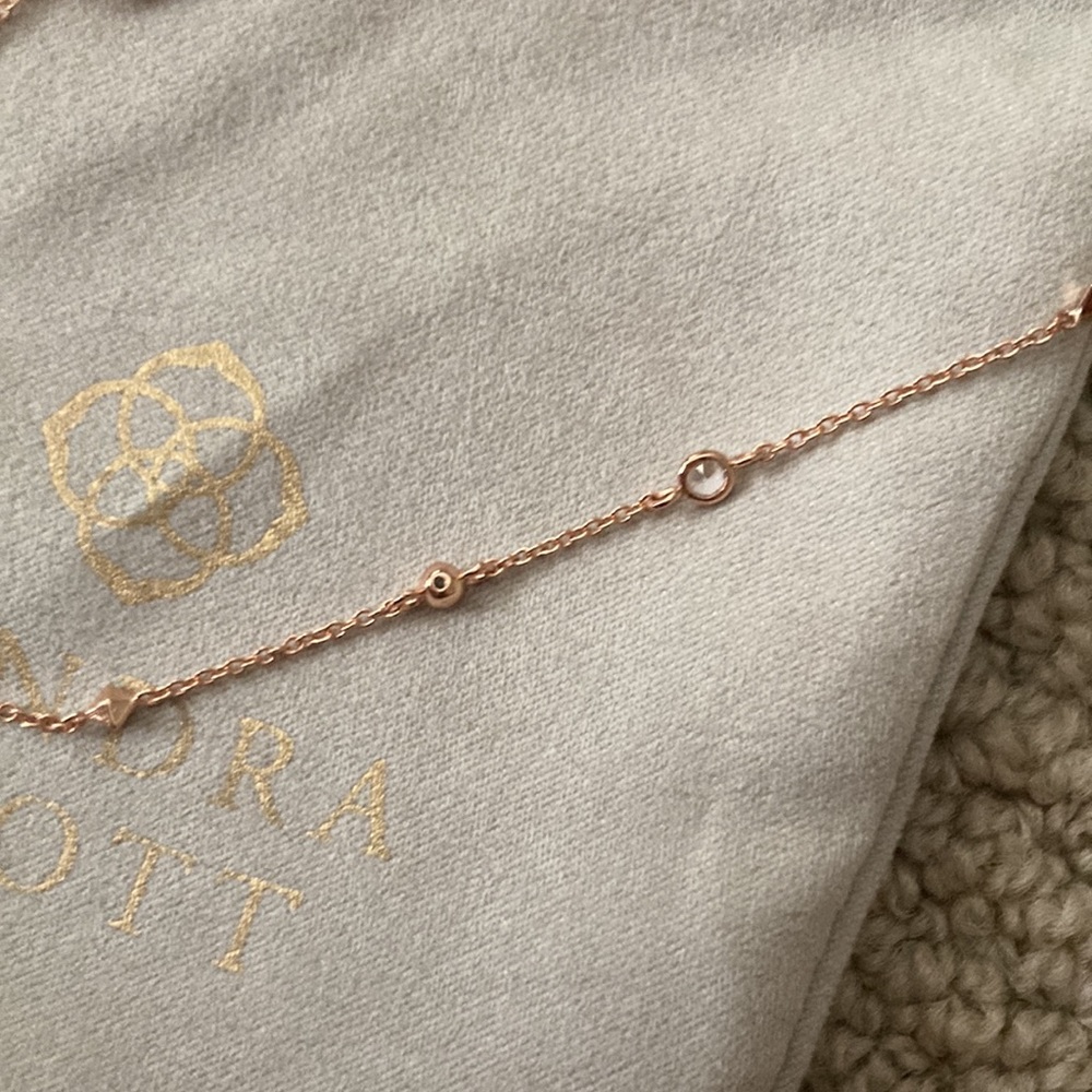 NEW Kendra Scott Kim Pendant Necklace Caterpillar Gold Layering Necklace NWOT - Picture 6 of 7